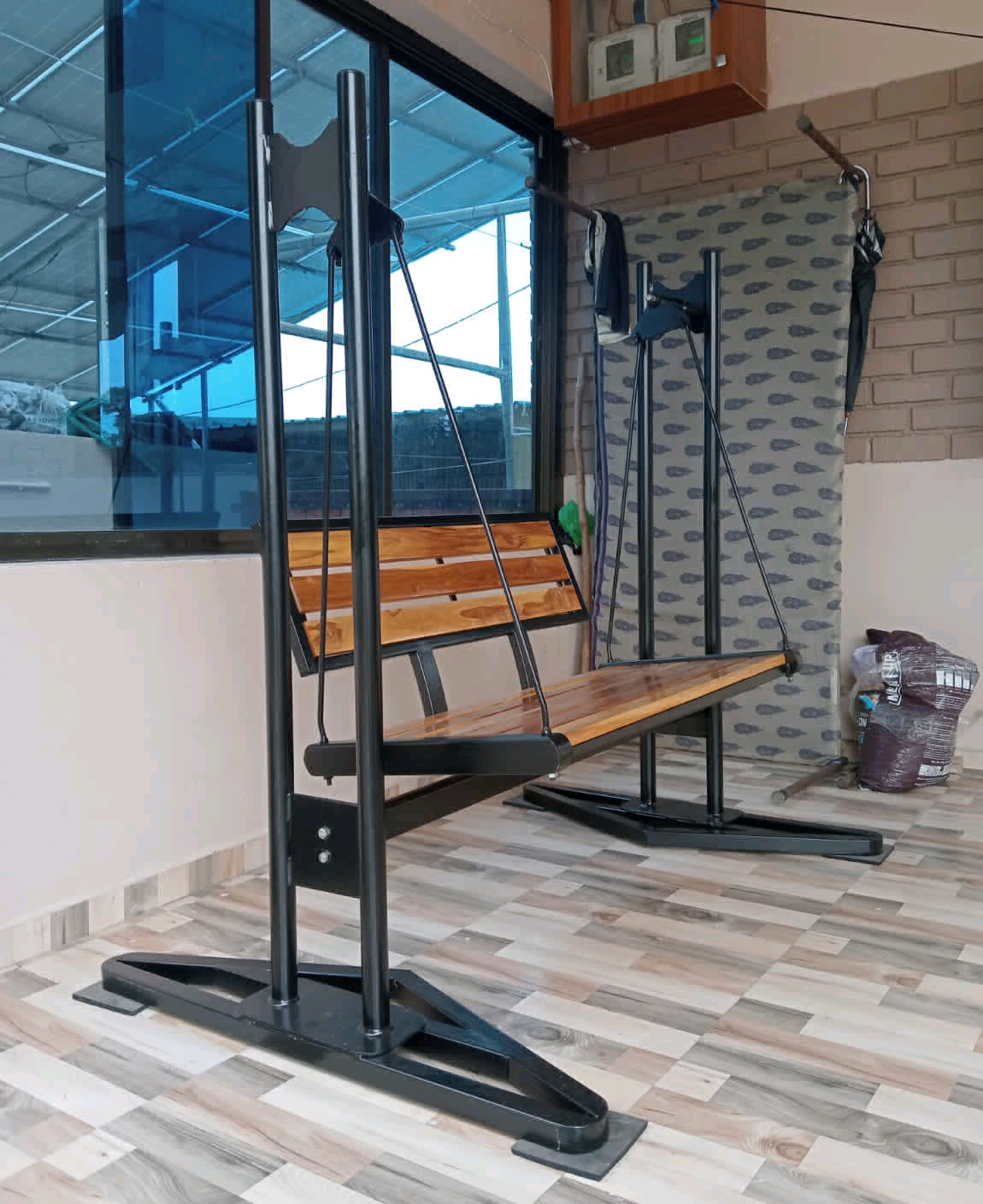 Indoor Metal Zula 
